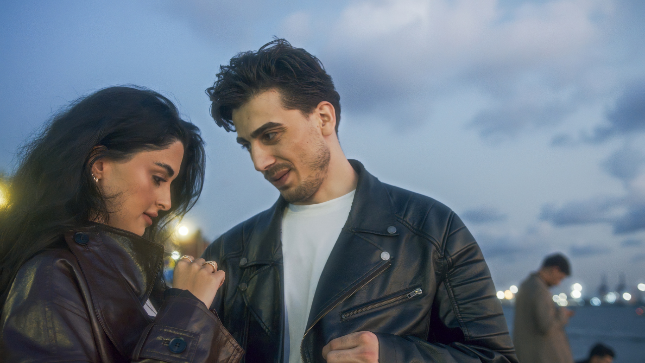 2. Authentic conversations over pickup lines